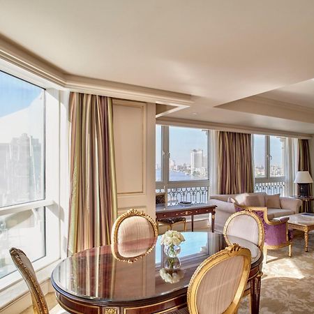 Four Seasons Cairo At The First Residence Giza Luaran gambar A suite at the Four Seasons Hotel