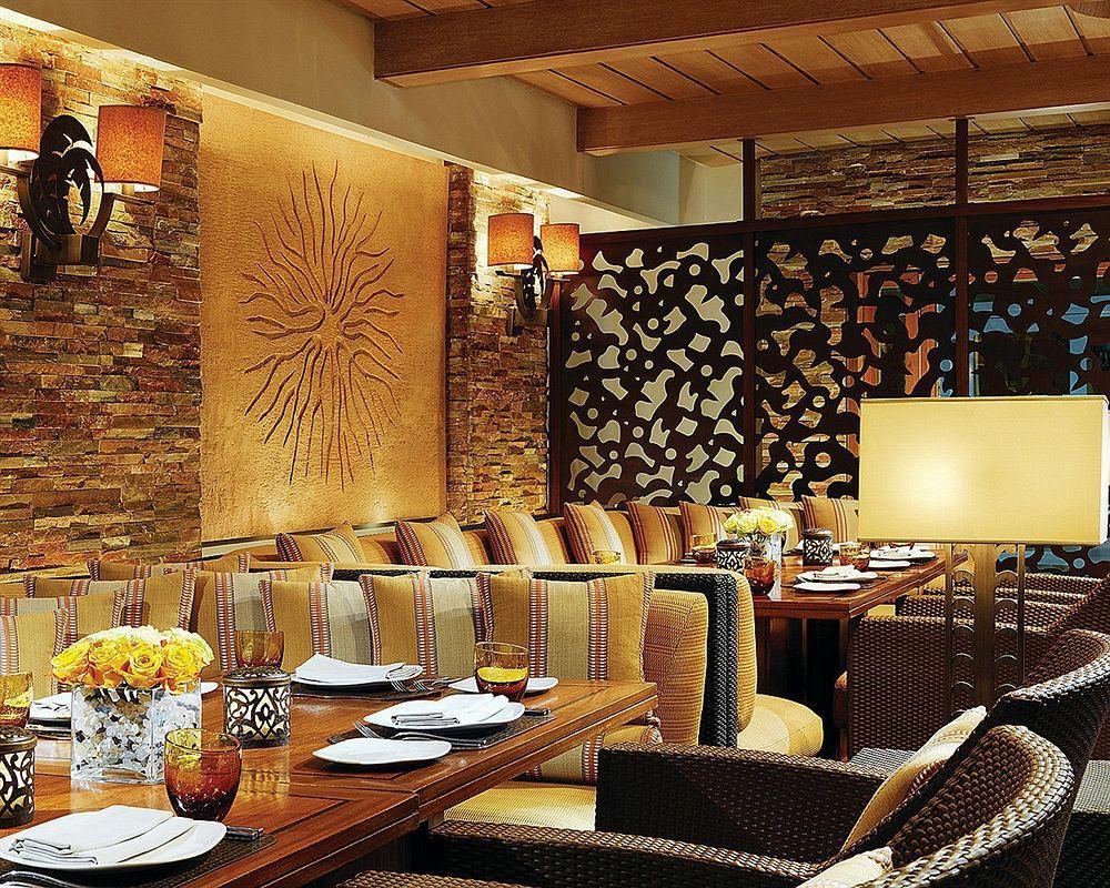 Four Seasons Cairo At The First Residence Giza Restoran gambar The interior of the restaurant